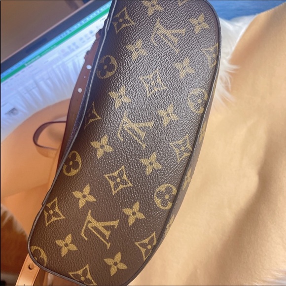 LouisVuitton monogram backpack - Picture 5 of 5